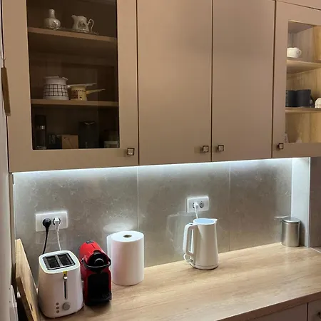 No1 Apartment *