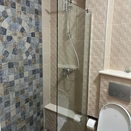 No1 Apartment *